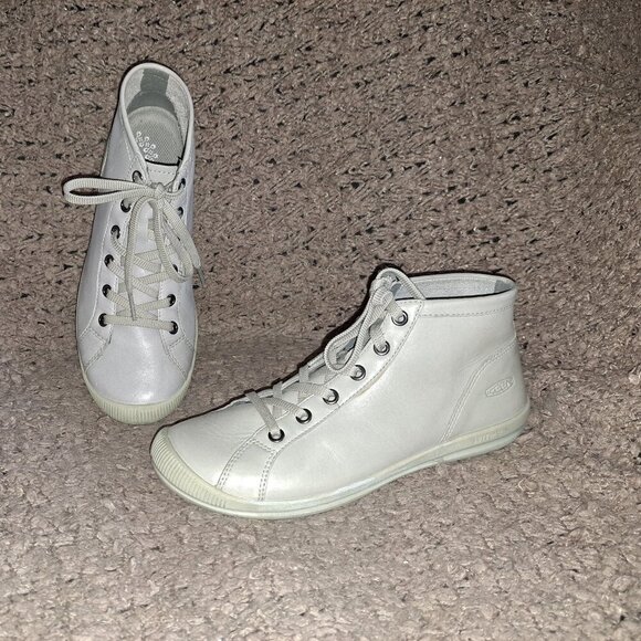 KEEN-Lorelai 1020497-Grey/Beige Leather Chukka Boots-Sz 7-Excellent - Picture 1 of 8